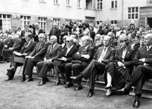 Gedenkfeier, Ehrenhof der Gedenk- und Bildungsstätte Stauffenbergstraße, Berlin, 20.07.1978