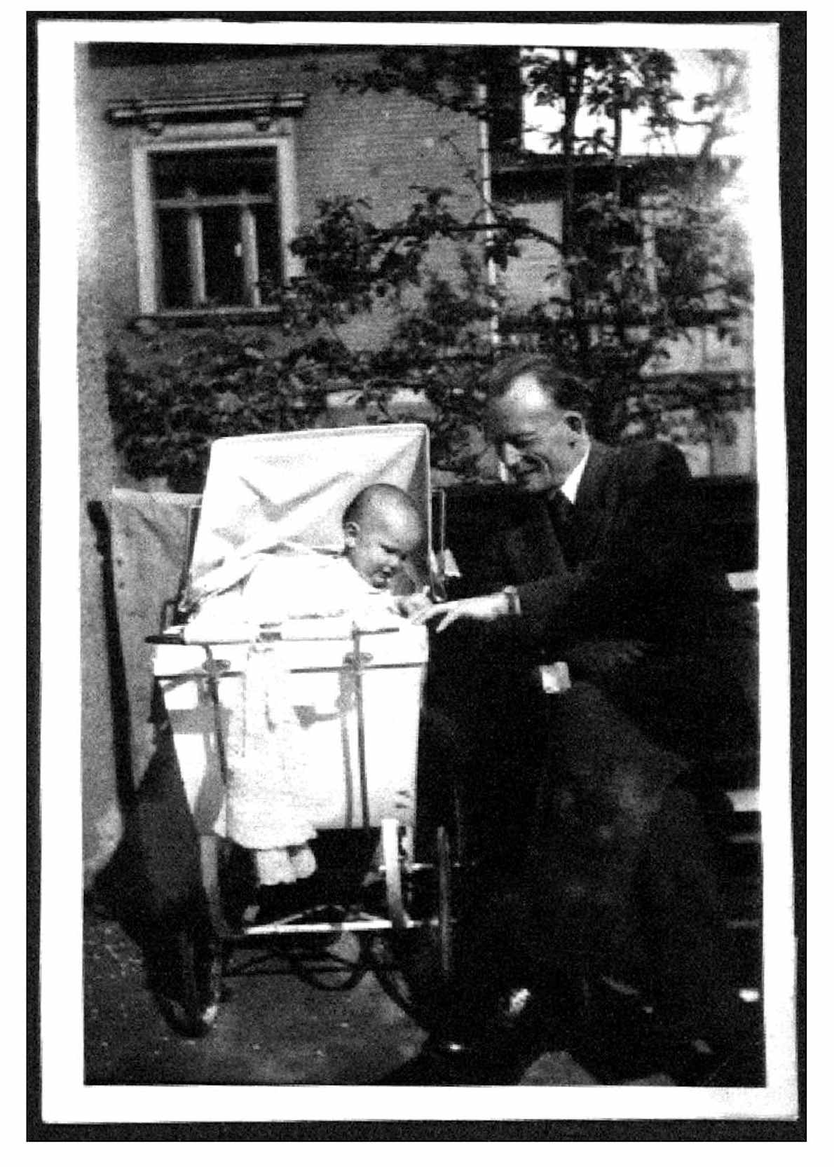 Adolf und Sabine Reichwein, vermutlich 1942. DIPF/BBF/Archiv: REICH ALBUM FOTO 28